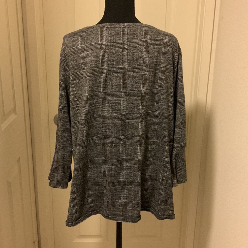 Apt 9 Gray Pattern Top - Size Xxl - image 3